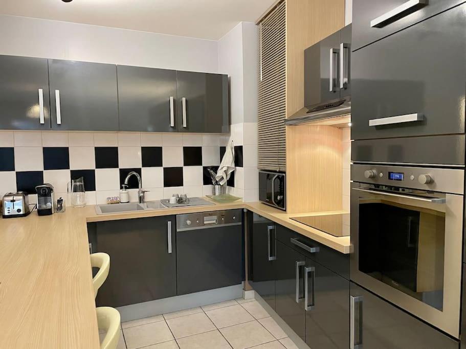 L'Ideal Cosy-Wifi-Netflix Et Garage Vienne  Exteriér fotografie